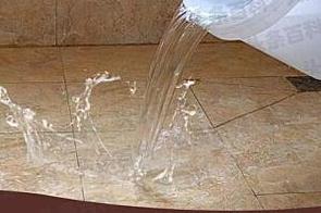 乐业漏水维修 免砸砖防水材料该如何施工